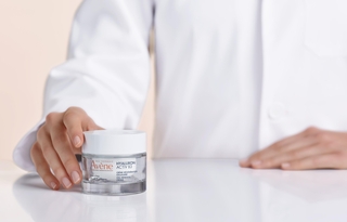 av_hyaluron_activ_b3_creme_main_dermato_03_3282770153170_16x9.